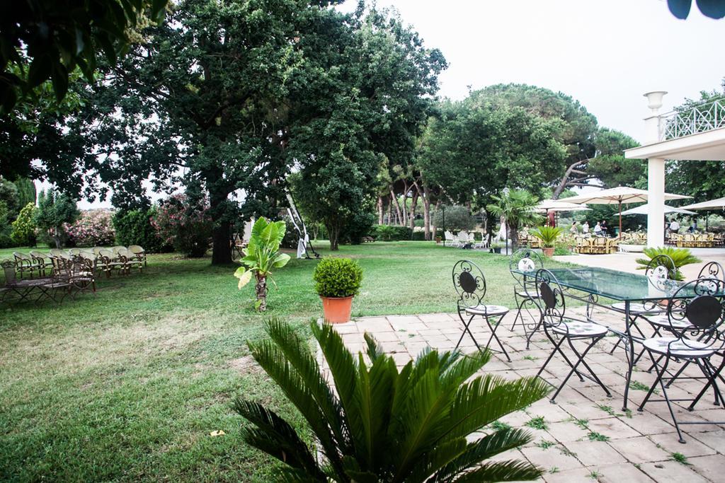 Villa Strampelli Pomezia Buitenkant foto