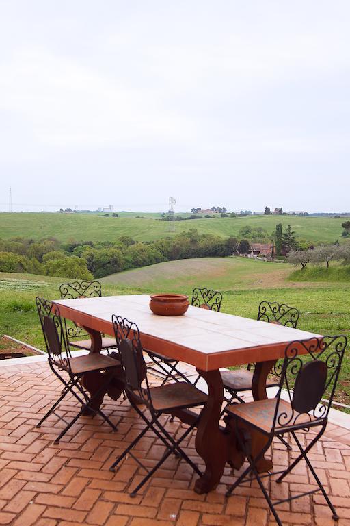 Villa Strampelli Pomezia Buitenkant foto