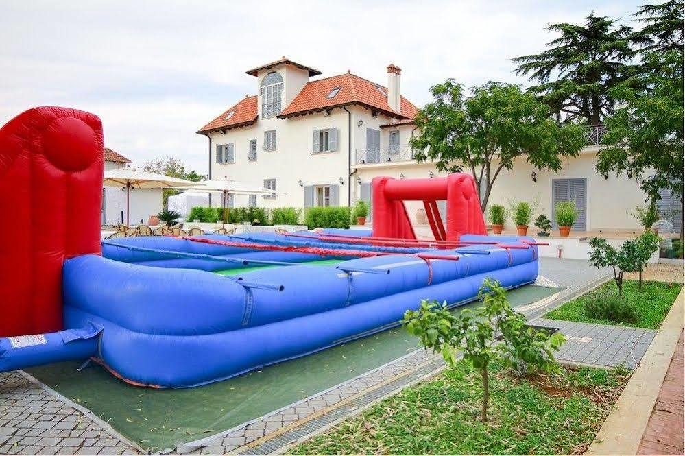 Villa Strampelli Pomezia Buitenkant foto