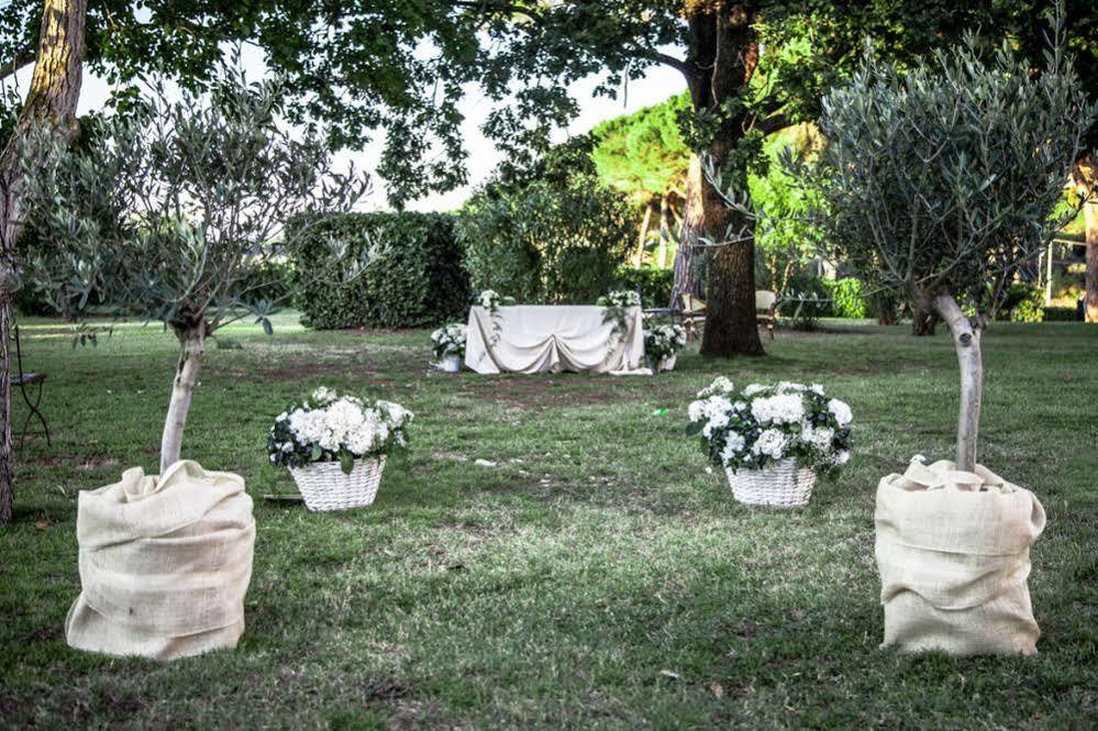 Villa Strampelli Pomezia Buitenkant foto