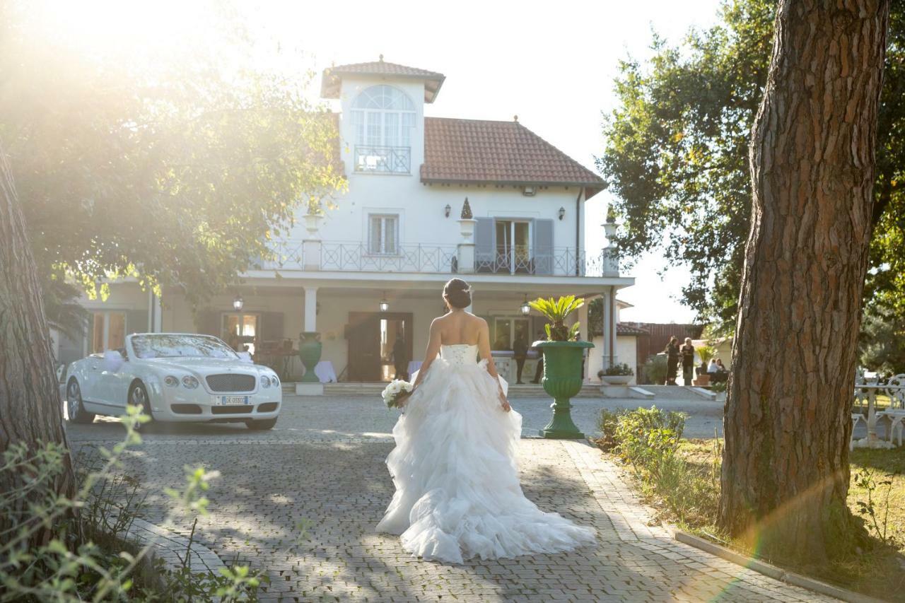 Villa Strampelli Pomezia Buitenkant foto