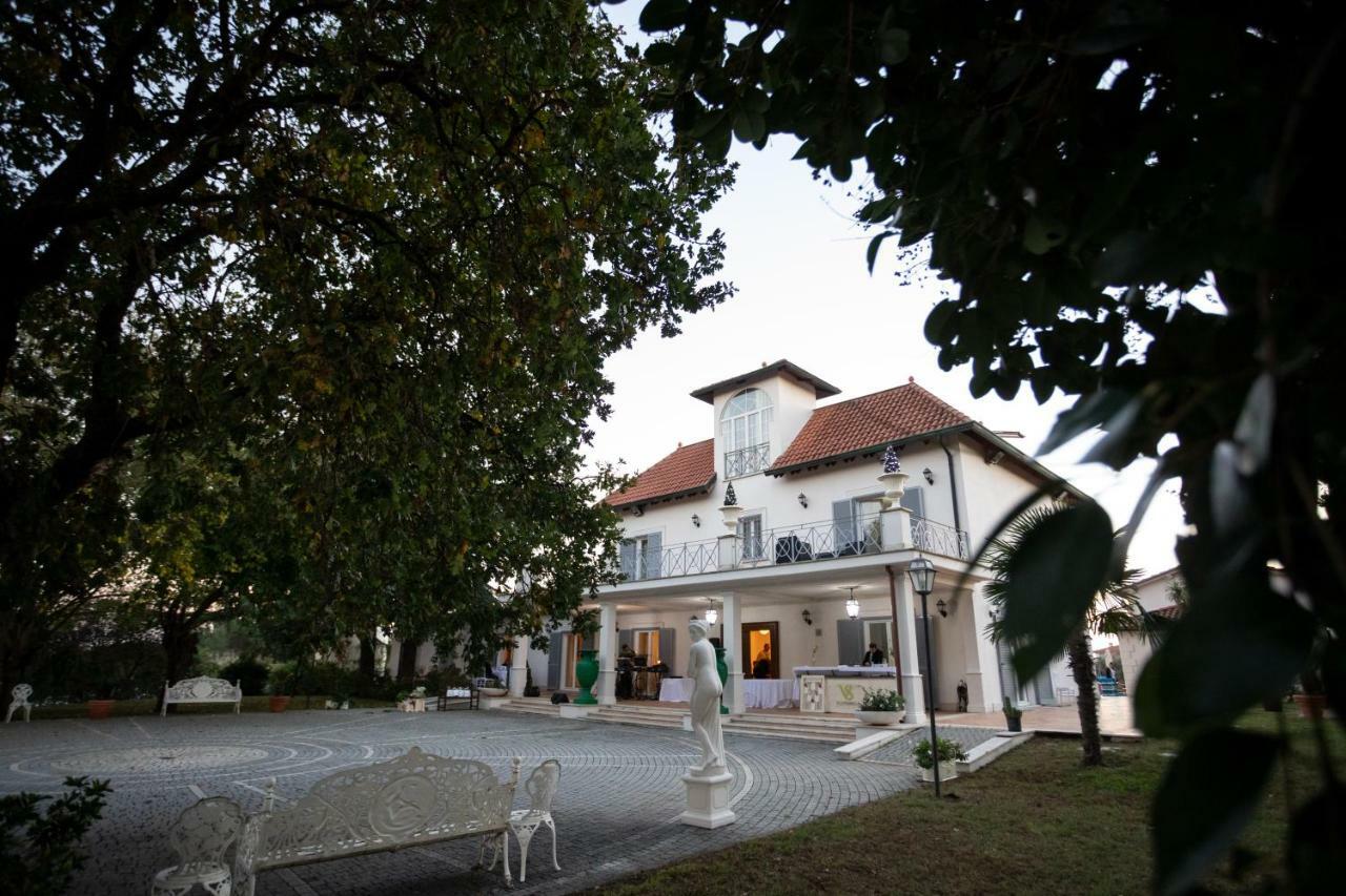 Villa Strampelli Pomezia Buitenkant foto