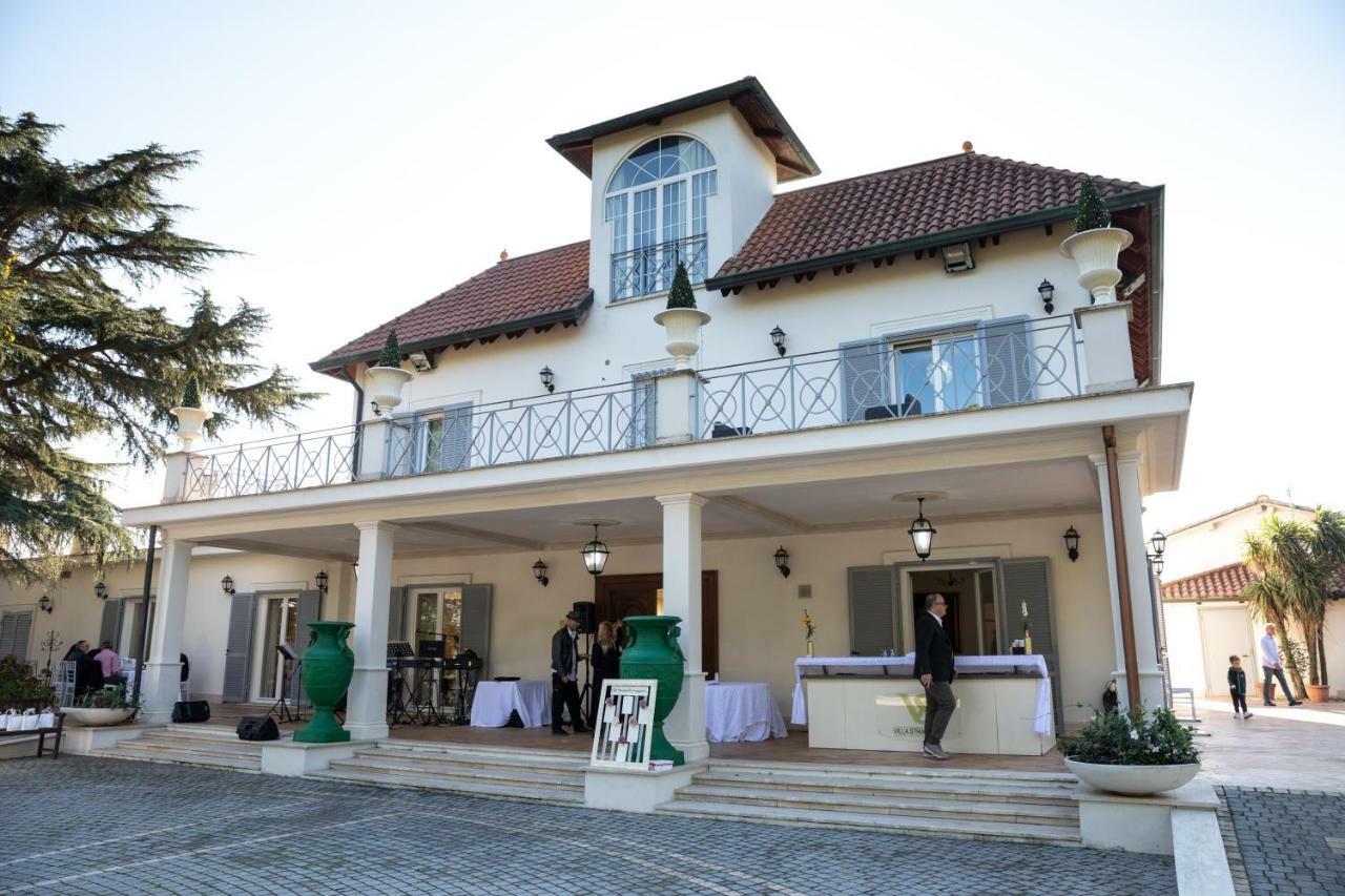 Villa Strampelli Pomezia Buitenkant foto